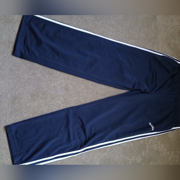 Adidas track pants with front pockets (used) - Picture 2 of 5